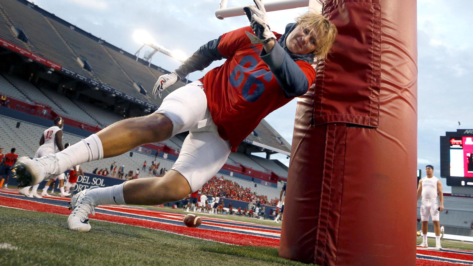 Las Vegas tragedy hits close to home for Arizona Wildcats Justin Belknap, Tony Fields II